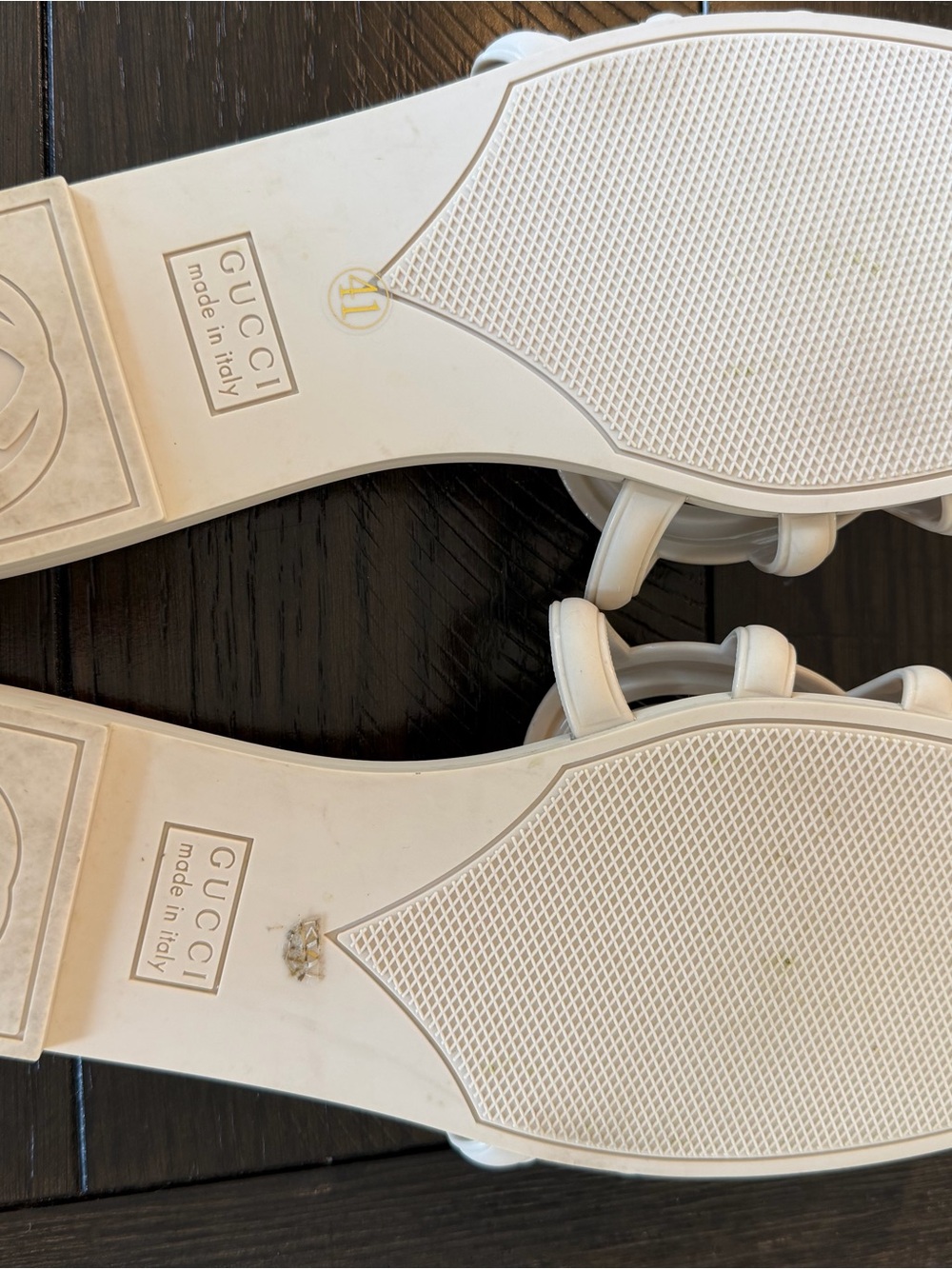Gucci White Interlocking GG Logo Rubber Slides - Picture 3 of 5